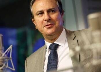 Primeira poupança do Pé-de-Meia do ensino médio será paga em fevereiro