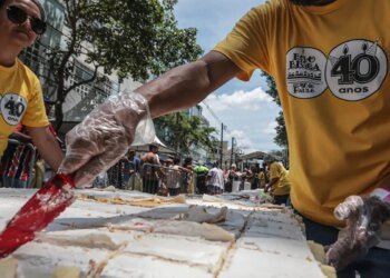Tradição no aniversário de São Paulo, Bolo do Bixiga completa 40 anos