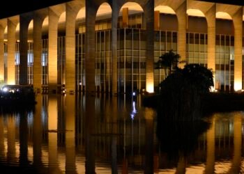 Governo brasileiro condena bombardeios em zona humanitária segura