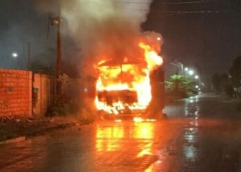 Porto Velho: criminosos voltam a atacar ônibus após reforço policial