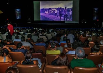 Mostra de Cinema de Tiradentes homenageará atriz Bruna Linzmeyer