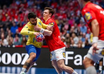 Brasil é superado por Dinamarca e fecha Mundial em inédito 7º lugar