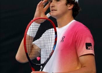 Sensação na Austrália, João Fonseca sofre derrota e admite nervosismo