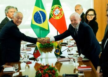 Presidentes do Brasil e Portugal se reúnem para fortalecer cooperação