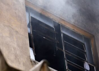 Morre vítima de incêndio em fábrica de fantasias no Rio