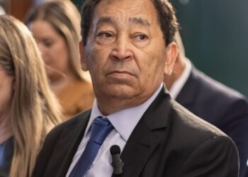 Ex-prefeito ficou surpreso com possível atentado forjado, diz defesa