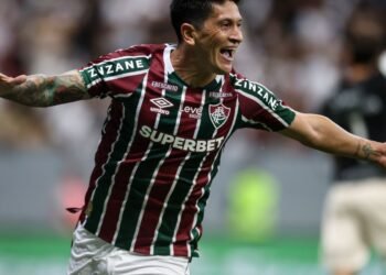 Flu derrota Vasco e continua na luta por vaga na semi do Carioca