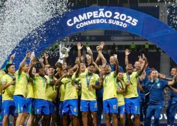 Ramon Menezes celebra título do Sul-Americano Sub-20