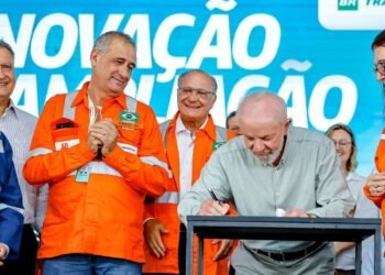 Lula defende fortalecimento da indústria naval brasileira