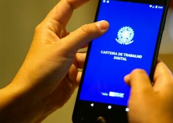 Brasil criou 137,3 mil postos formais de trabalho em janeiro