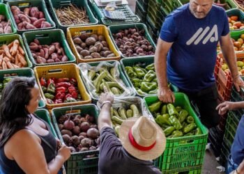 Inflação dos alimentos é explicada por menos oferta, diz IBGE