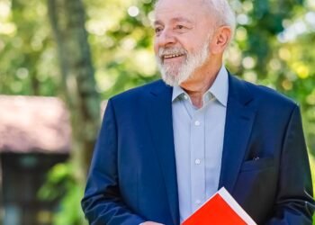 Lula: ampliação da faixa de isenção do IR é questão de justiça social