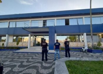 Polícia Federal deflagra operação contra fraudes em licitações em cidade baiana
