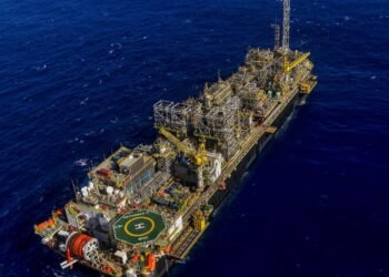 Produção de óleo no pré-sal cai 3,4% no último trimestre de 2024