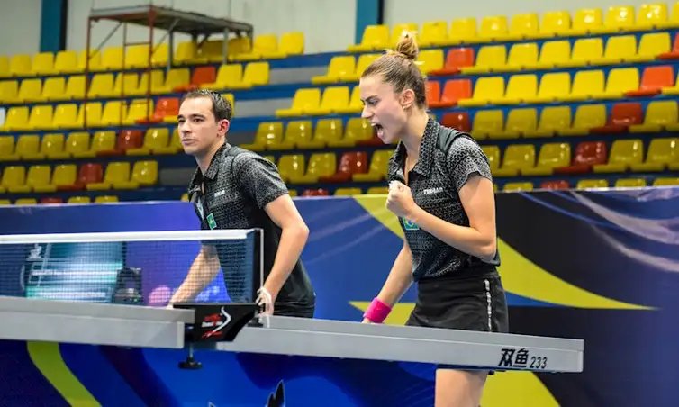 Divulgação/ITTF Americas Hugo Calderan e Bruna Takahashi estreiam com vitória no WTT Singapura Smash, o primeiro da temporada, em 02/02/2025