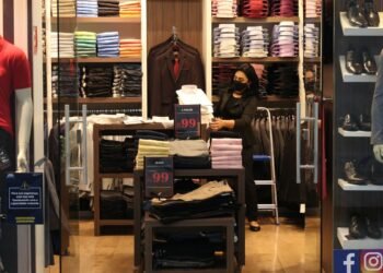 Varejistas estão cautelosos e menos otimistas com a economia