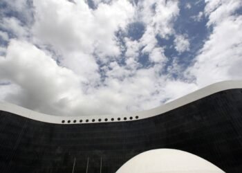 TSE já prepara eleições presidenciais de 2026, diz Cármen Lúcia