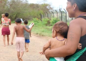 Mortalidade por câncer é maior entre crianças indígenas, diz estudo