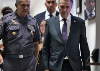 Polícia de SP apresenta novo sistema de câmeras corporais ao STF