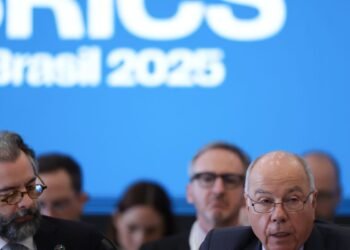 Brics deve promover nova ordem mundial, defende chanceler brasileiro