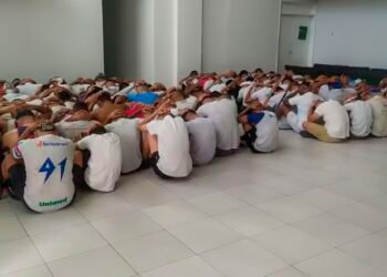 Briga entre torcidas de Fortaleza e Ceará marca chegada para clássico