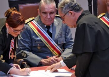 Presidente do STM diz que Bolsonaro pode ser julgado por crime militar