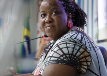 Ministra defende que investigar atos golpistas não viola direitos