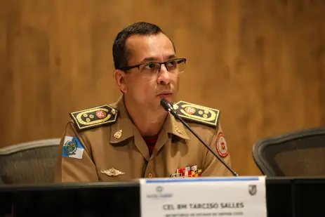 Rio de Janeiro (RJ), 06/03/2025 – O secretário de Estado de Defesa Civil, Tarciso Salles durante apresentação de balanço do esquema especial realizado durante o Carnaval, no Centro Integrado de Comando e Controle (CICC), na Cidade Nova, no Rio de Janeiro. Foto: Tomaz Silva/Agência Brasil