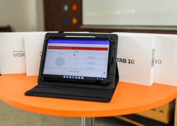 Prefeitura entrega tablets para Agentes de Combate às Endemias – Prefeitura Municipal de Candeias.