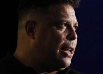 Conmebol cria força-tarefa contra racismo liderada por Ronaldo
