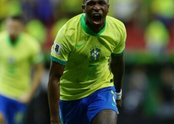Vinicius Júnior decide e Brasil derrota Colômbia pelas Eliminatórias