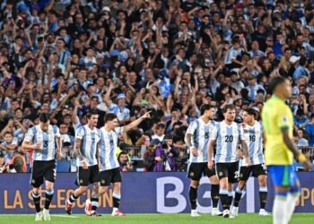 Em noite para esquecer, Brasil é goleado pela Argentina por 4 a 1