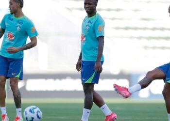 Eliminatórias: Brasil enfrenta Colômbia no Mané Garrincha