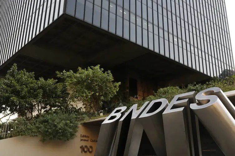 Edifício sede do BNDES, Banco Nacional de Desenvolvimento Econômico e Social, no Centro do Rio.