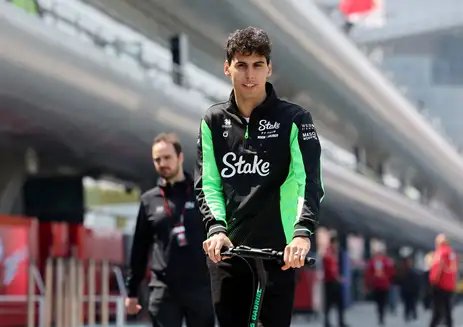  Shanghai, China - 22/03 2025 - Formula One F1 - Chinese Grand Prix - Shanghai International Circuit,
Sauber's Gabriel Bortoleto ahead of the Chinese Grand Prix.  REUTERS/Tyrone Siu