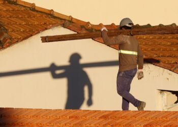 Caged: Brasil criou quase 432 mil empregos formais em fevereiro