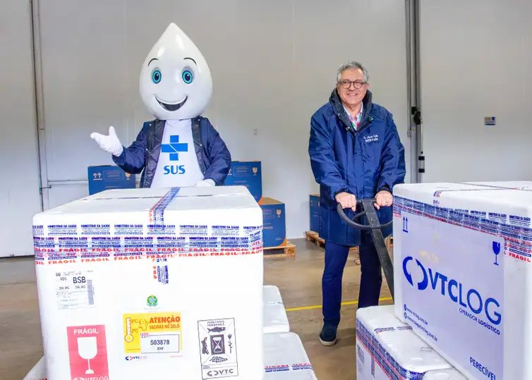 João Risi/MS Brasilia (DF) 21/03/2025 - Ministro da Saúde, Alexandre Padilha, em recepção de vacinas contra influenza. Foto: João Risi/MS