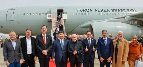 Ricardo Stuckert / PR Presidente da República, Luiz Inácio Lula da Silva, durante chegada a Tóquio. Aeroporto Haneda, Tóquio - Japão.