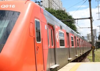 Governo de São Paulo privatiza três linhas de trens da CPTM