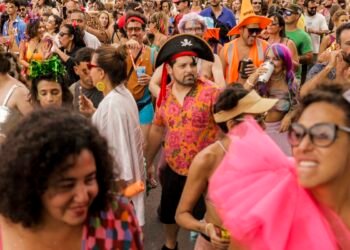 Carnaval do DF tem misturas de ritmos e mudança de percursos de blocos