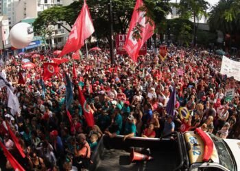 Cidades brasileiras têm atos contra anistia a golpistas neste domingo