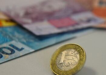 Receita paga lote da malha fina do Imposto de Renda nesta segunda