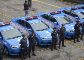 Polícia Militar prende mais de 400 pessoas durante carnaval no Rio
