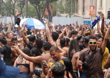 Polícia faz primeira prisão por reconhecimento facial no carnaval