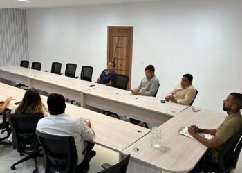 Prefeito cobra embasa resolução para alagamentos em Menino Jesus e falta de esgotamento sanitário na Caroba – Prefeitura Municipal de Candeias.