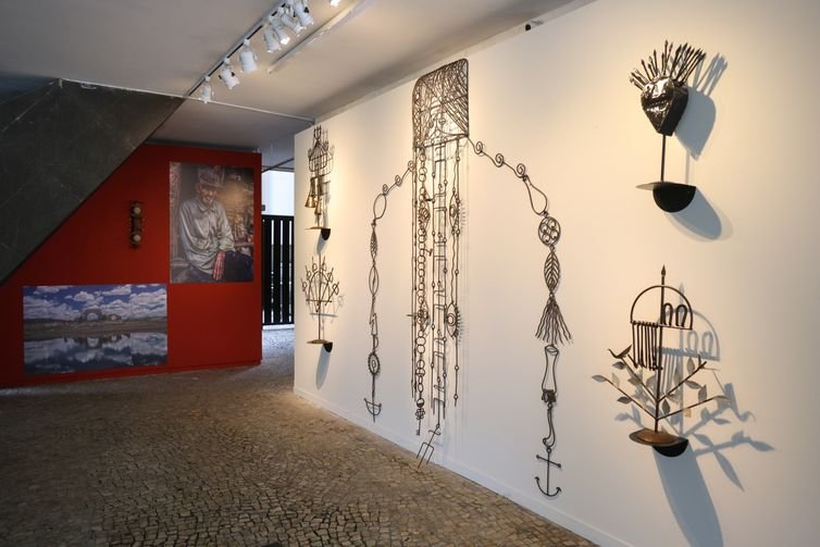 Rio de Janeiro (RJ), 10/04/2025 – Exposição Afro-brasilidade, uma homenagem a dois Valentins e a um Emanoel na FGV Arte, na zona sul do Rio de Janeiro. Foto: Tomaz Silva/Agência Brasil