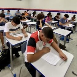 Prova do Programa Jovem Vereador mobiliza jovens de Simões Filho – Prefeitura de Simões Filho