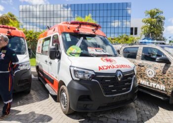 Prefeito Eriton recebe novos veículos para atuação na área da saúde e segurança pública – Prefeitura Municipal de Candeias.