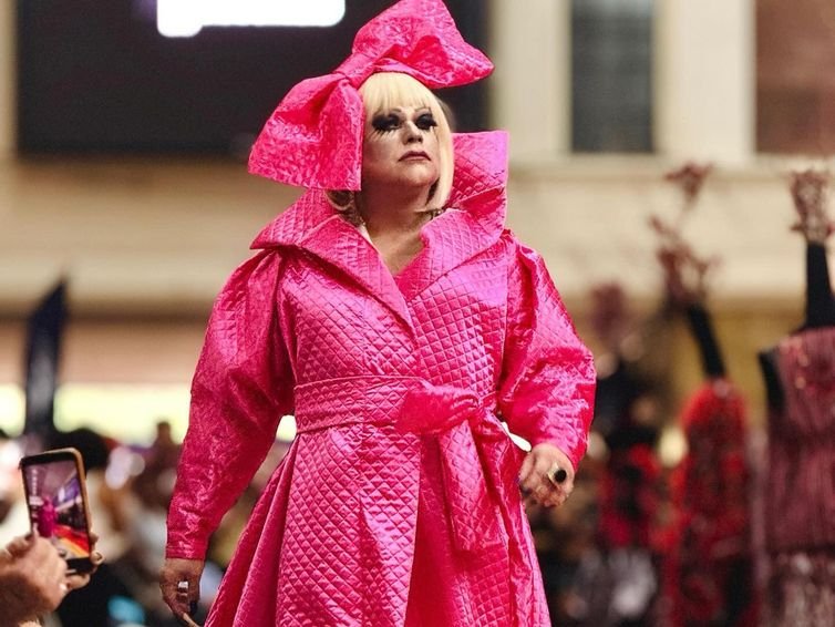 Jorge Badaue/Rio Sem Homofobia Rio de Janeiro (RJ) 29/04/2025 - Drags e trans realizam desfile na Central do Brasil em homenagem a cantora Lady Gaga. Foto: Jorge Badaue/Rio Sem Homofobia