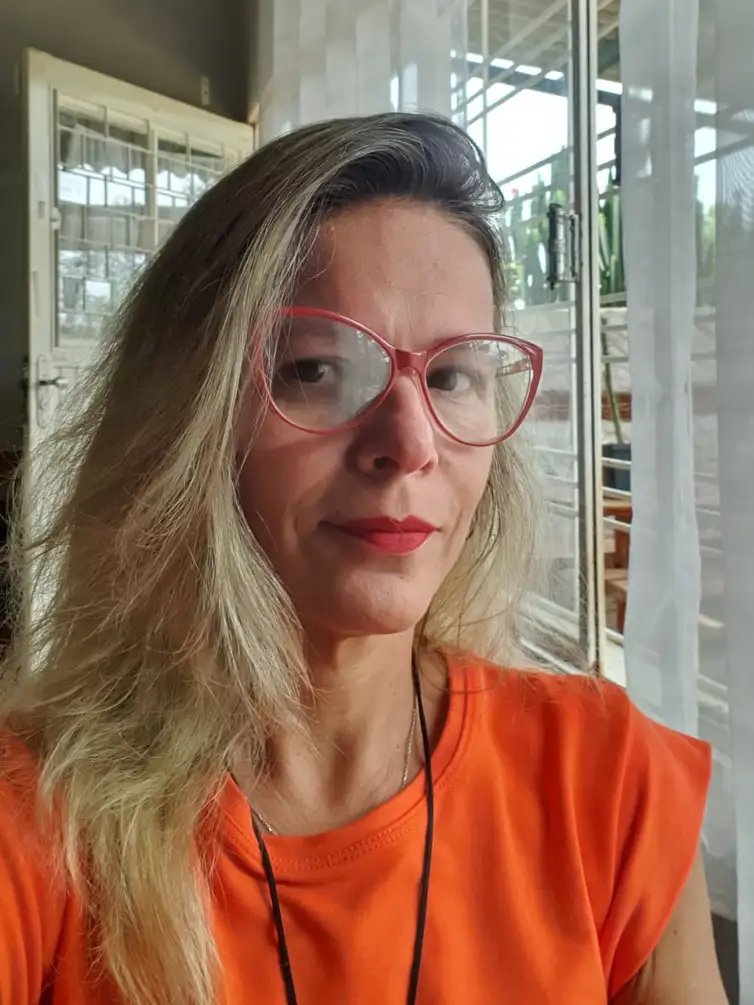 Beatriz Lamper Martinez/Divulgação Brasília (DF) 02/04/2025 - A nutricionista Beatriz Lamper Martinez foi diagnosticada com TEA aos 47 anos
Foto: Beatriz Lamper Martinez/Divulgação